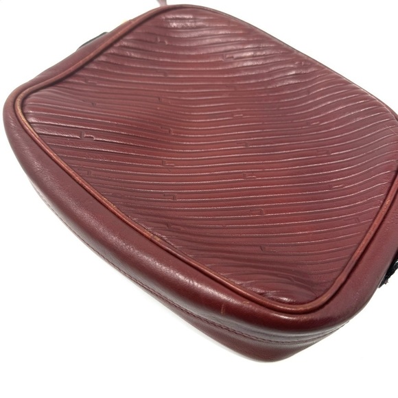 Lancel Vintage Burgundy Leather Crossbody Bag – Boxy Parisian Chic - Picture 9 of 9